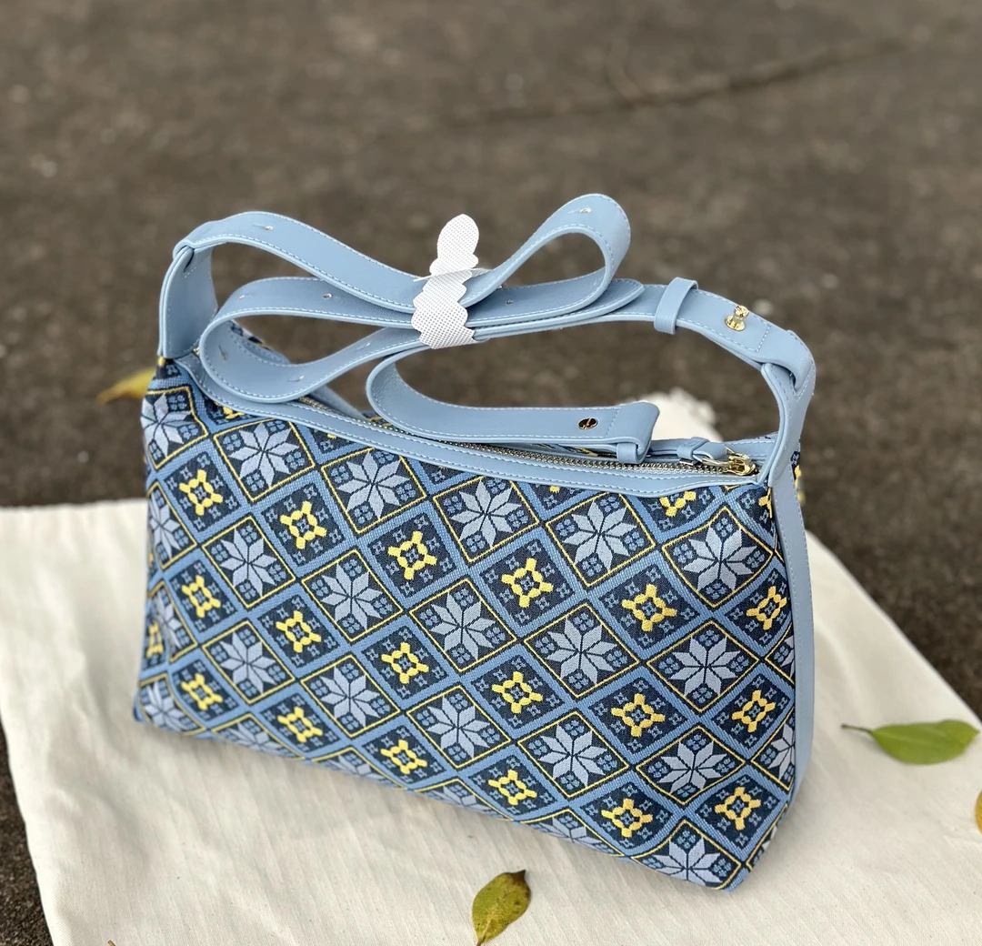 广西非遗壮锦天蓝色菱格十字八角花托特包手提包单肩包