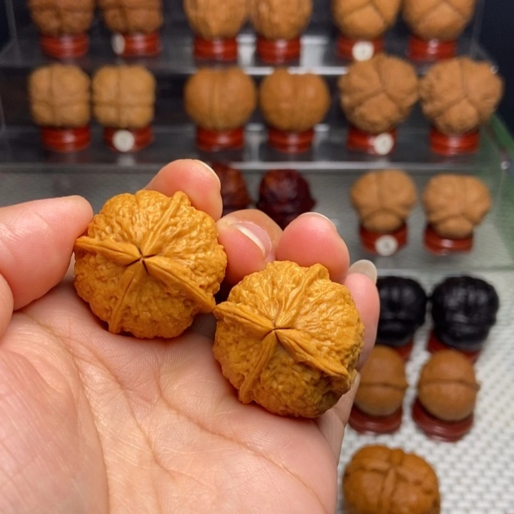 神***了文玩核桃把件小四喜2