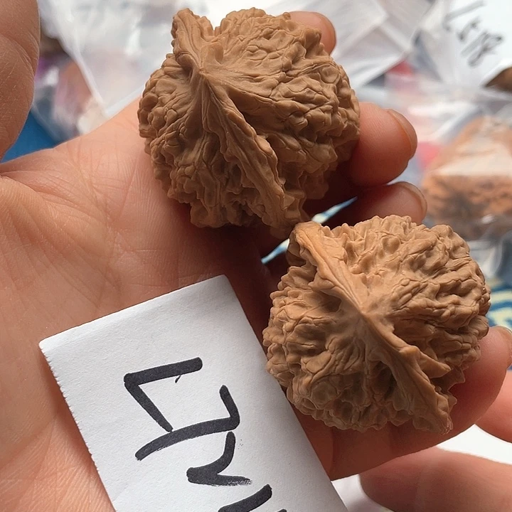 文玩核桃把件官帽