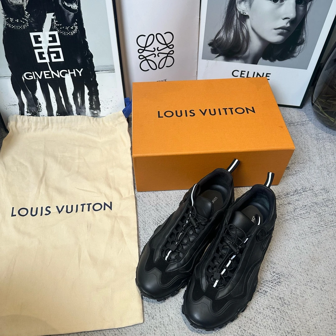99新 LouisVuitton/路易威登 葡萄籽奢潮/黑色登山运动鞋/37码