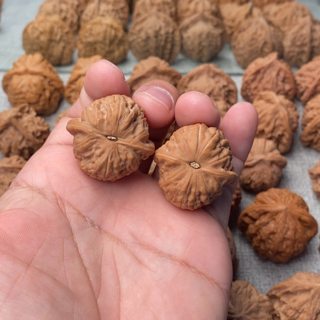 ****y文玩核桃吊坠乾隆磨盘33