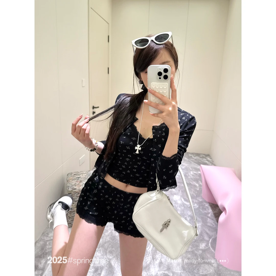 SUNONEONE 碎花开衫吊带短裤三件套女夏季黑色气质显瘦套装D0101A
