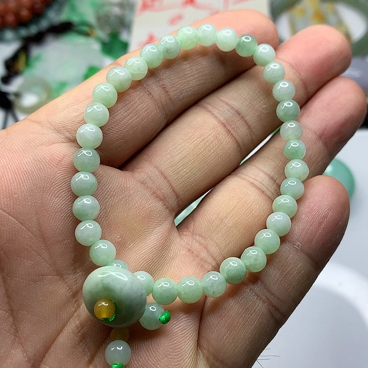 吊坠(赠链)未镶嵌翡翠