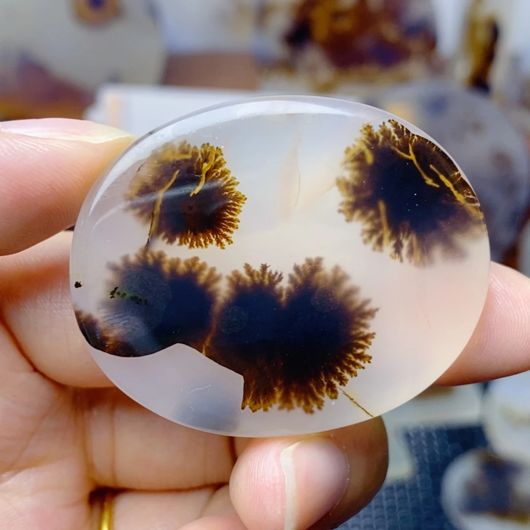 玛瑙/玉髓未镶嵌珠宝奇石