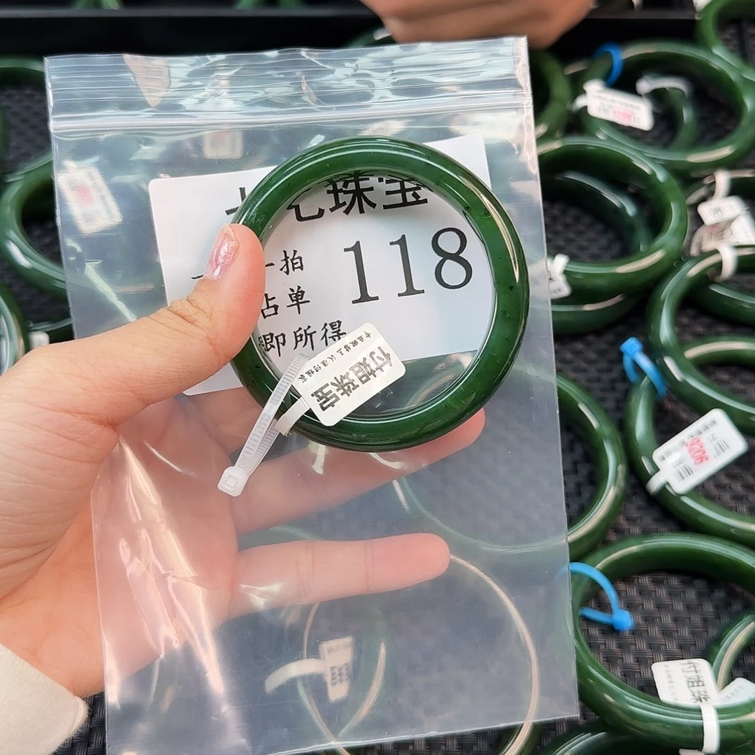 和田玉未镶嵌手镯手镯54 118