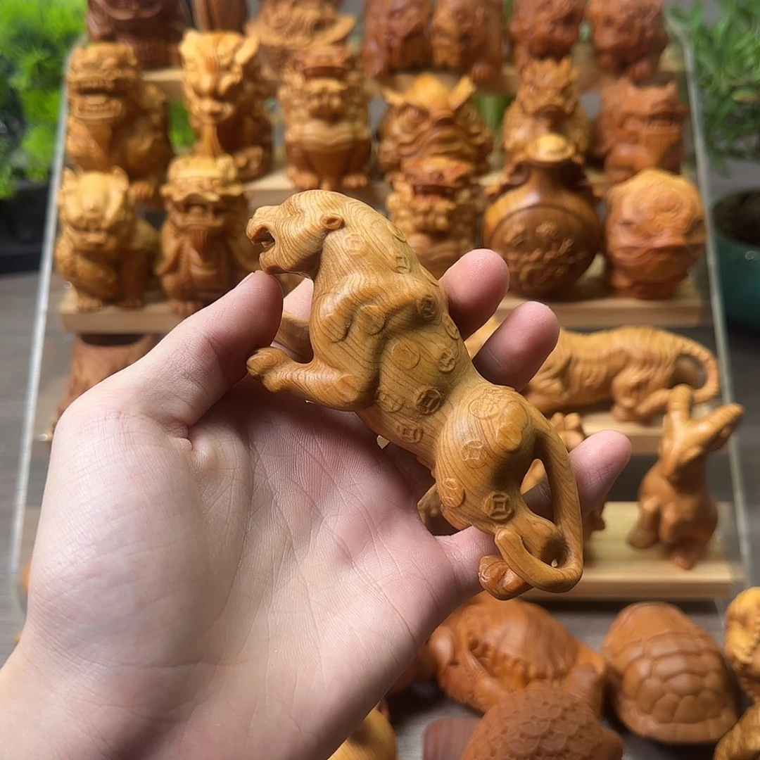 大叶紫檀（黑酸枝木类）