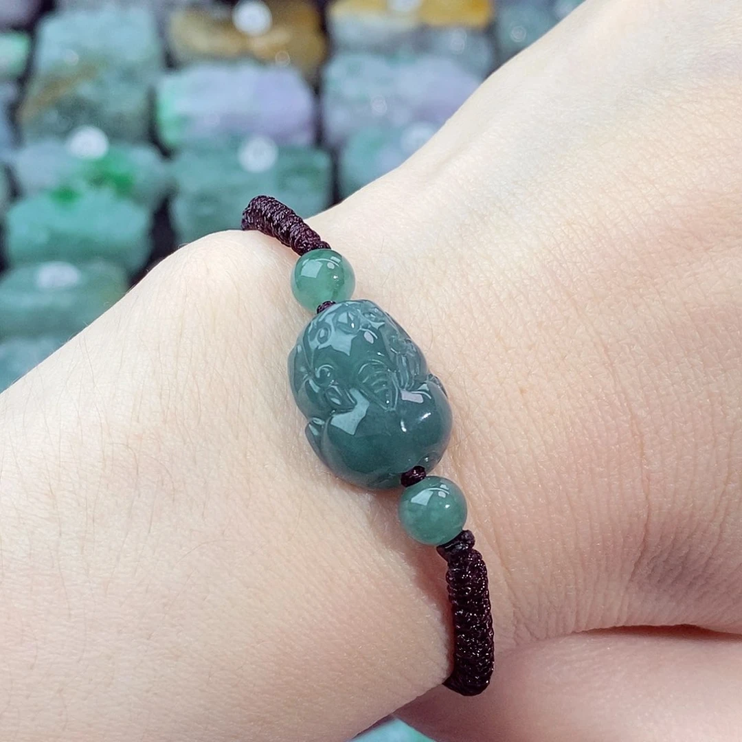 颈饰未镶嵌翡翠天然