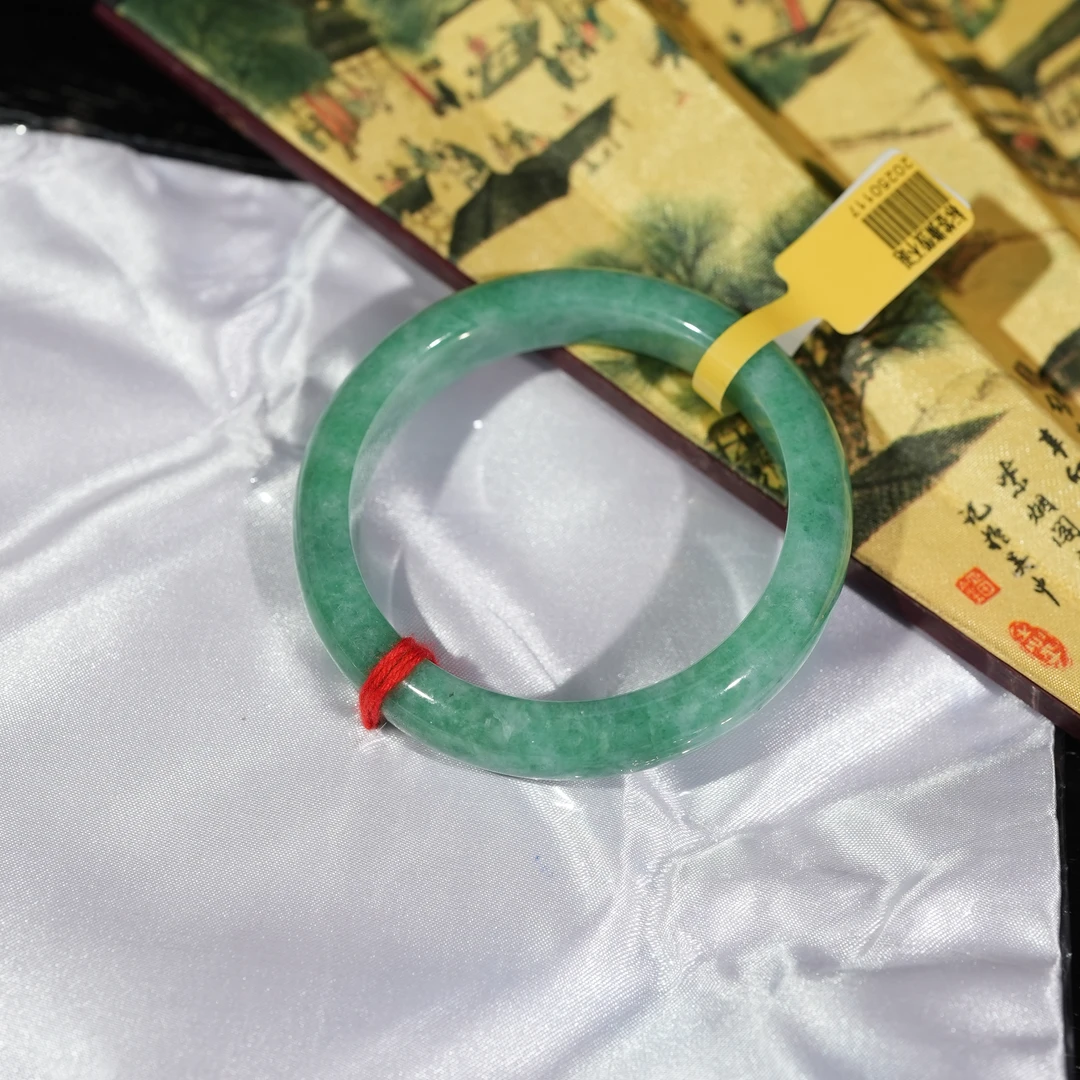 1.17香港王老板-翡翠手镯2c545