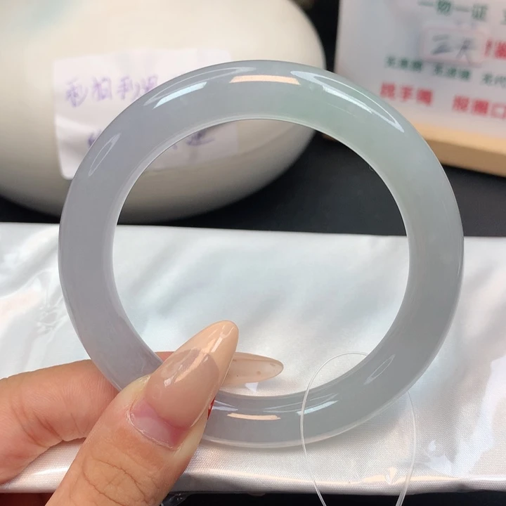 未镶嵌手镯翡翠46