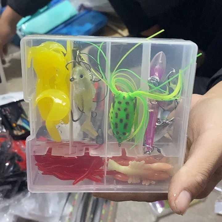 路亚套盒随机发两盒