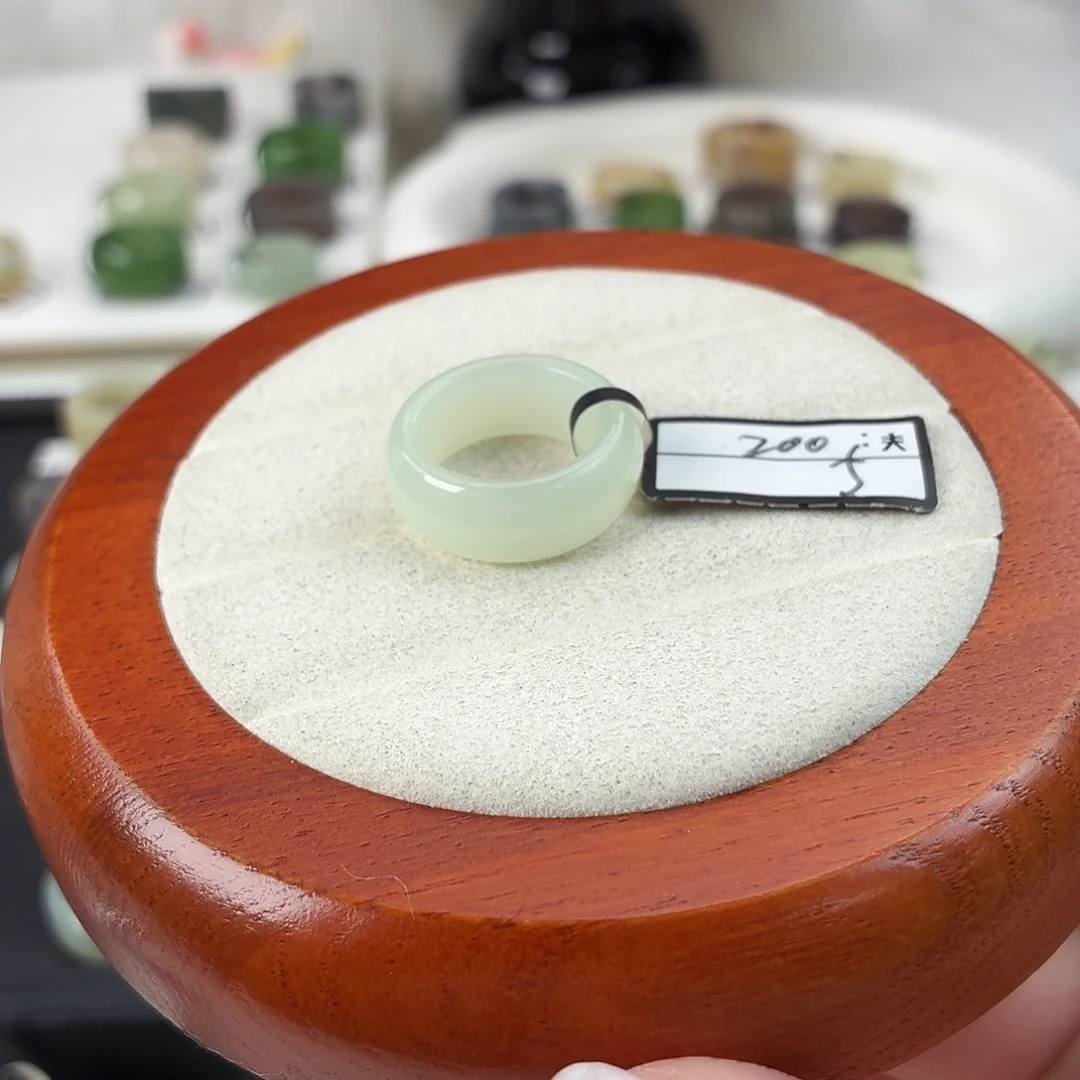 和田玉未镶嵌戒指Q73奶白轮胎内径15.8