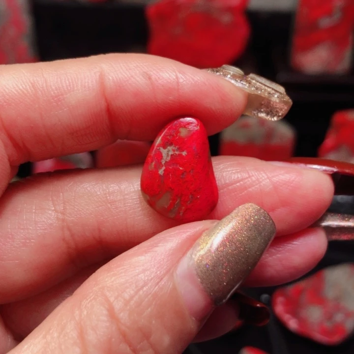 昌化鸡血石黄*克昌化鸡血石挂件