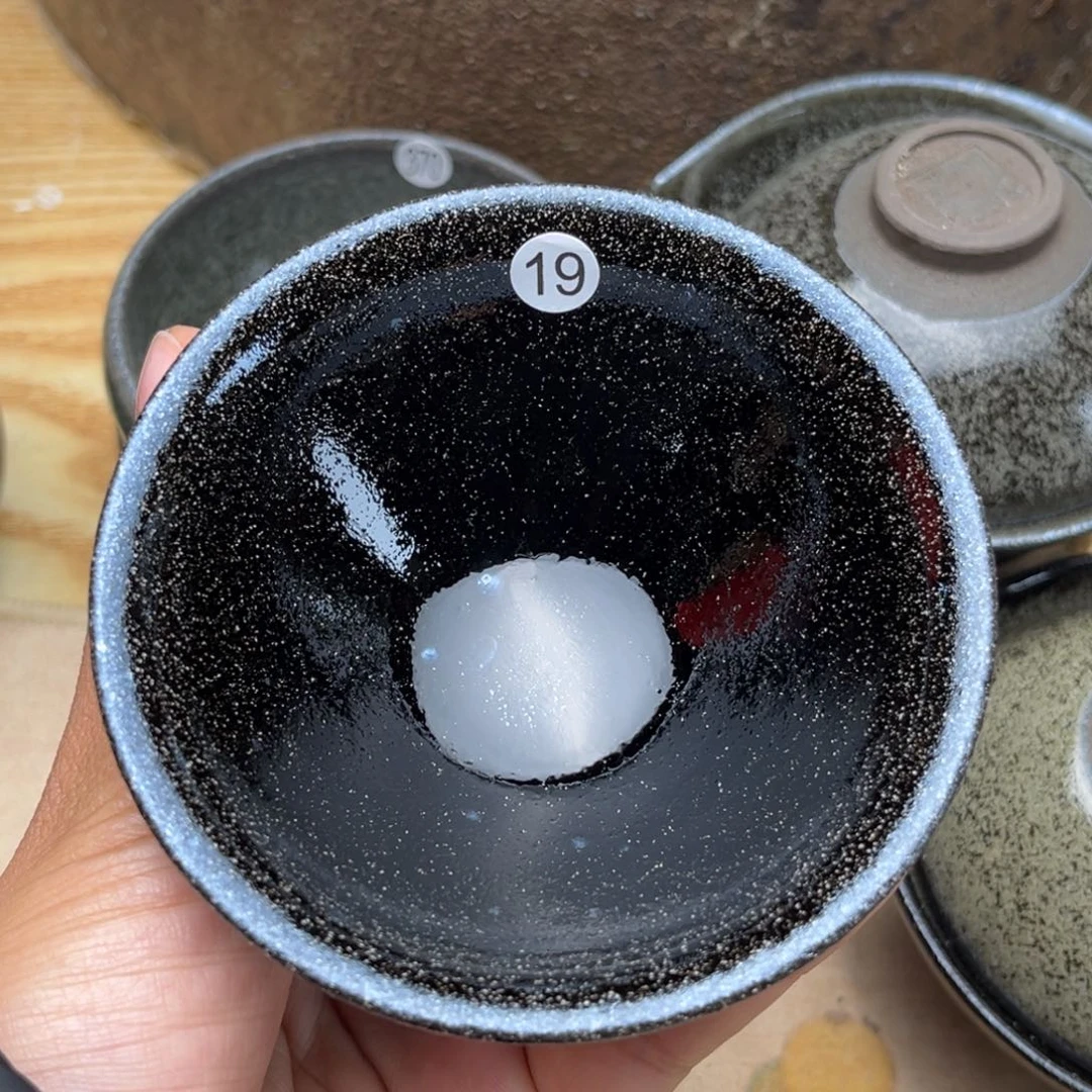 茶盏义兴龙窑坚持真柴烧