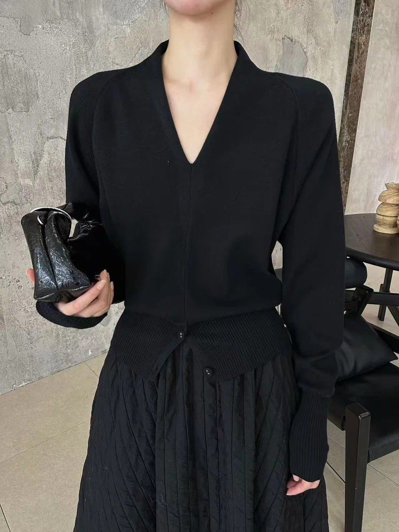 法式厚款针织衫女秋冬新款V领针织女毛针织衫百搭毛衣