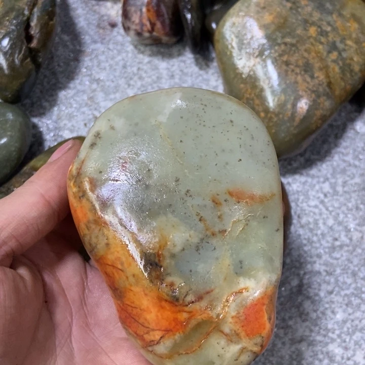和田玉(糖玉)未镶嵌颈饰天****