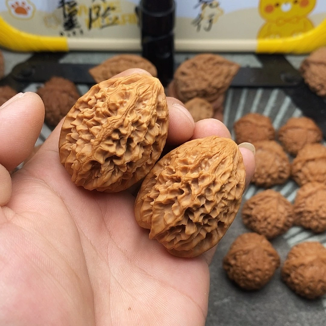 文玩核桃把件招财鼠