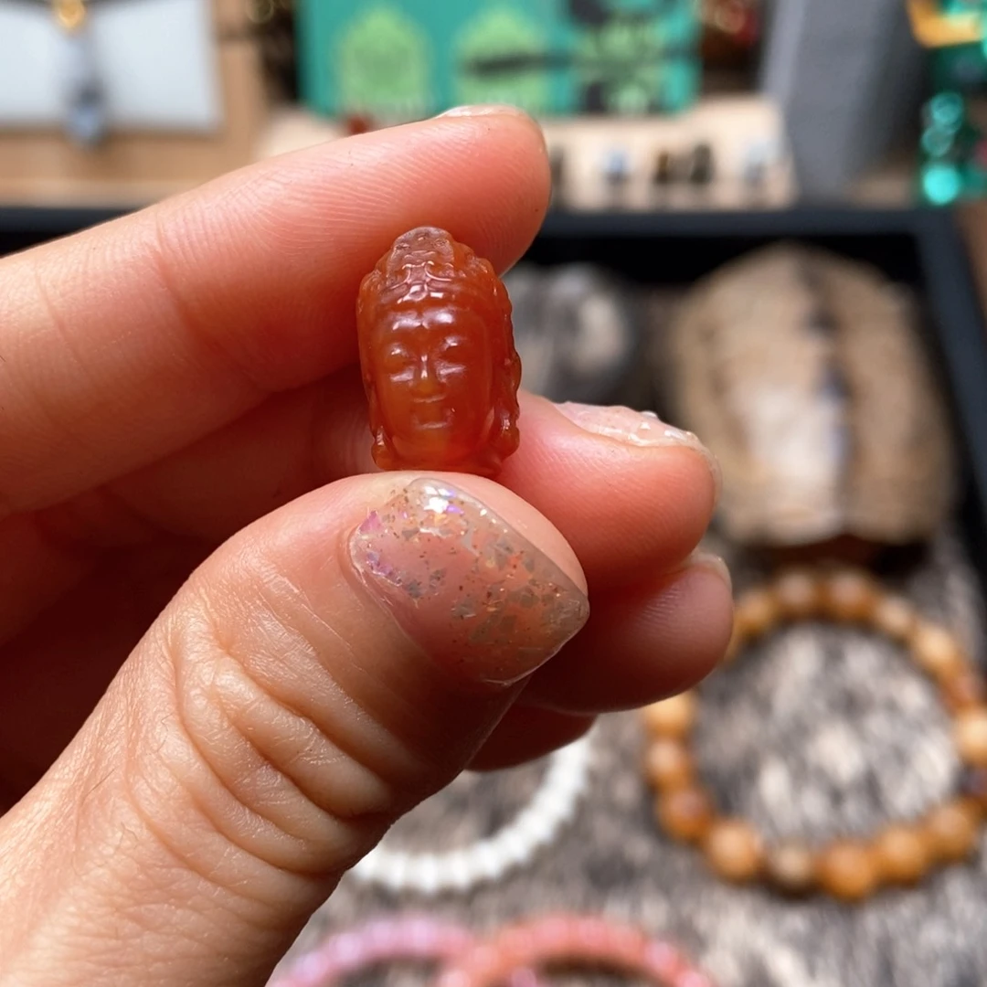 玛瑙/玉髓9.9未镶嵌红色配珠