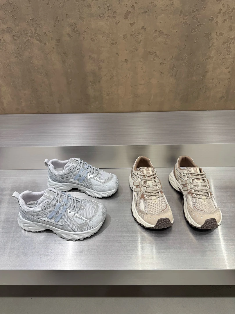 2025年夏季新款时尚厚底老爹鞋女网面透气轻便百搭运动休闲跑步鞋