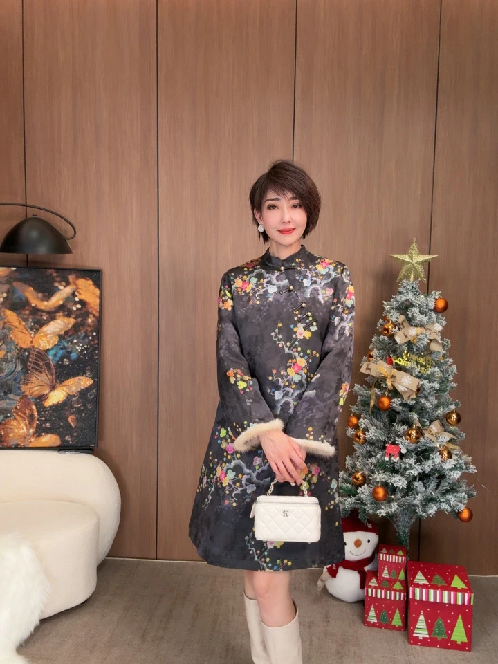 露【喜上眉梢】冬季新款香云纱保暖加棉水貂毛新中式连衣裙T1126