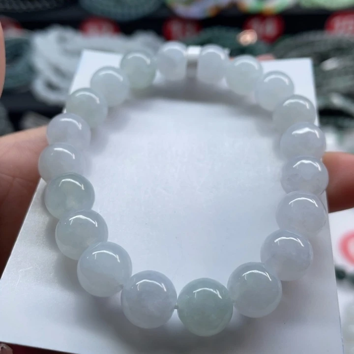 未镶嵌手链翡翠卡9.9清货有小纹