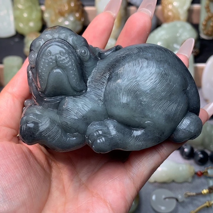 和田玉未镶嵌颈饰哥*