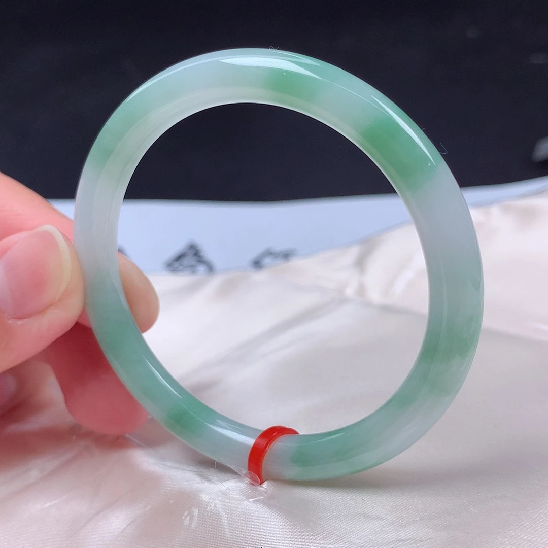 翡翠未镶嵌手镯51细圆条p5040