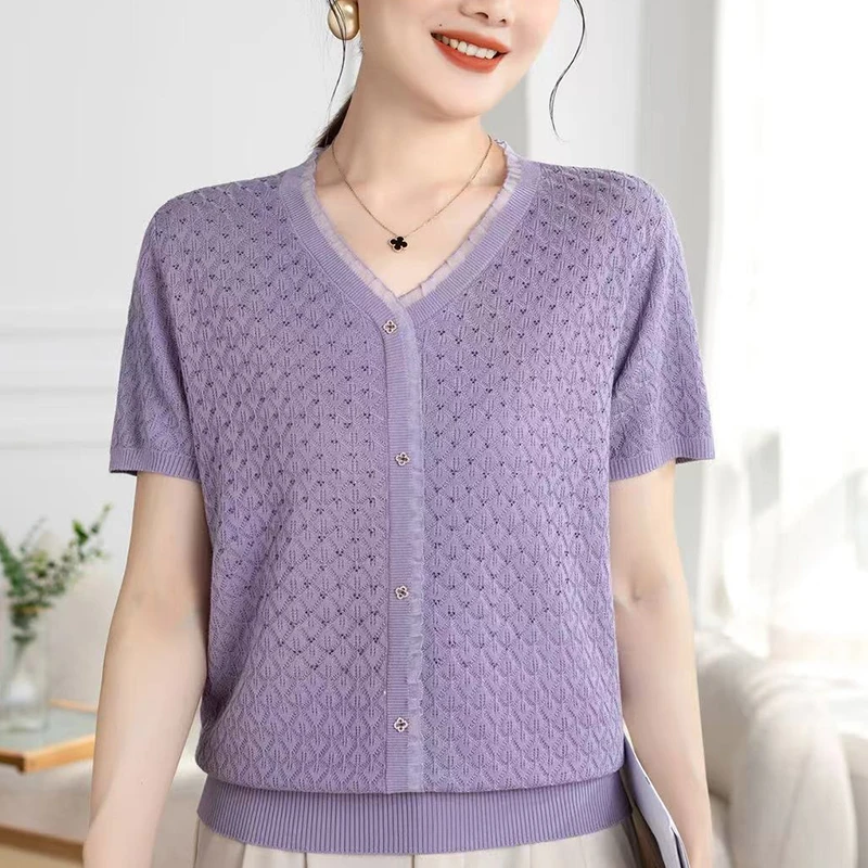 中年妈妈夏装短袖V领薄款针织T恤宽松大码上衣中老年女装洋气小衫