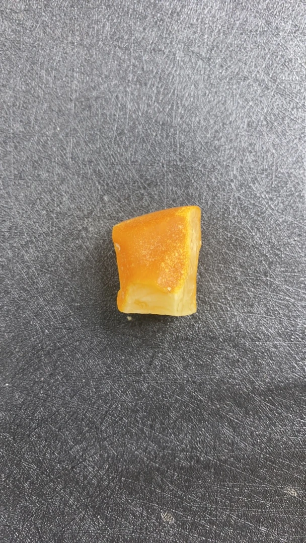 天然琥珀蜜蜡原石定制