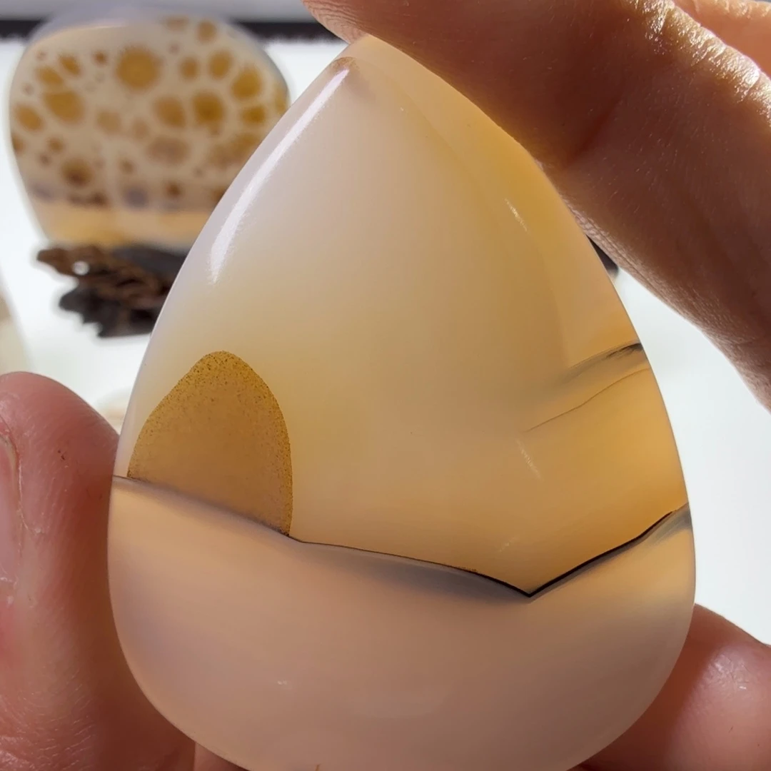 玛瑙/玉髓未镶嵌珠宝半成品