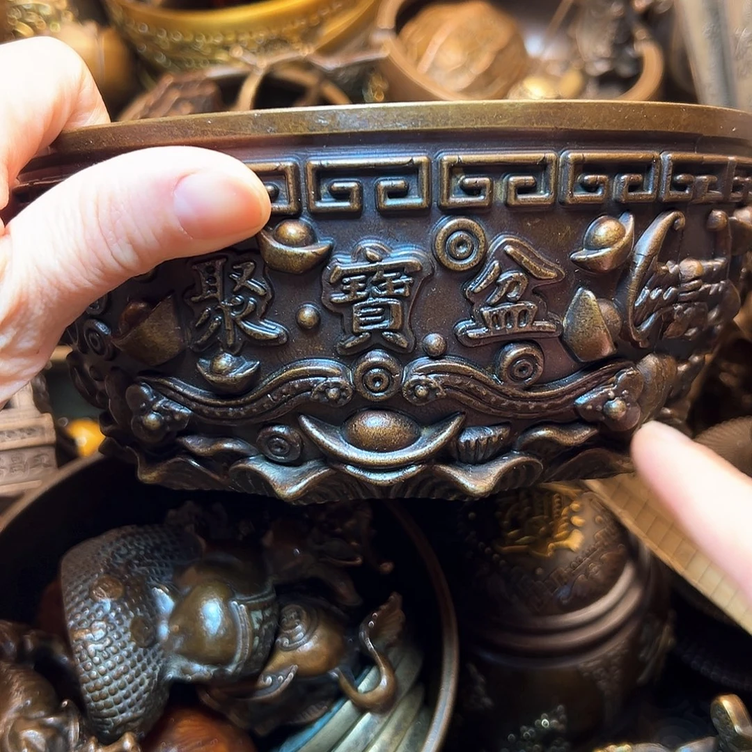 精美铜器工艺品等