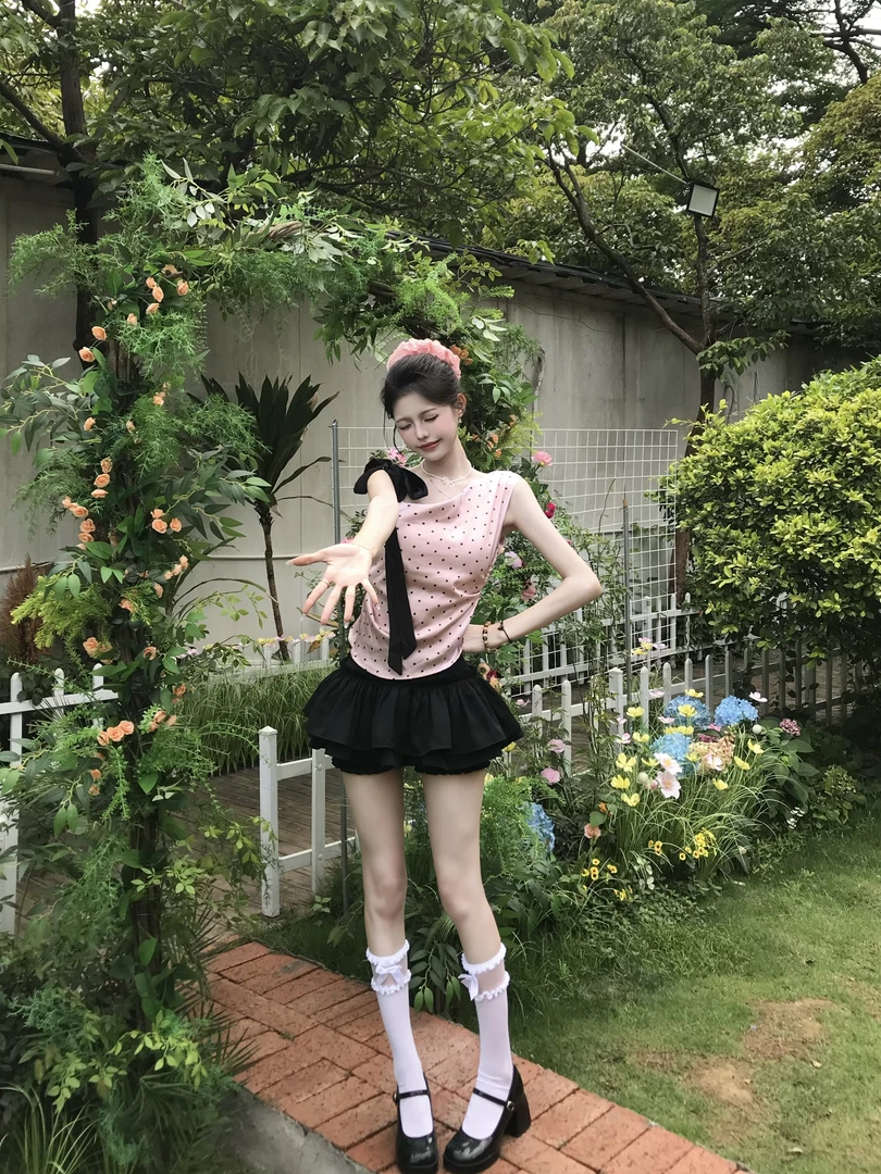 车迟恩Chien 纯欲风无袖上衣夏 性感显瘦粉色波点斜肩吊带背心女