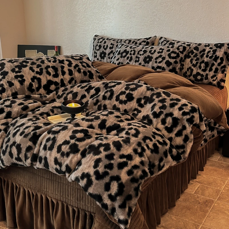 豹纹兔兔牛奶绒四件套轻奢双面被套高端冬季珊瑚绒加厚床单