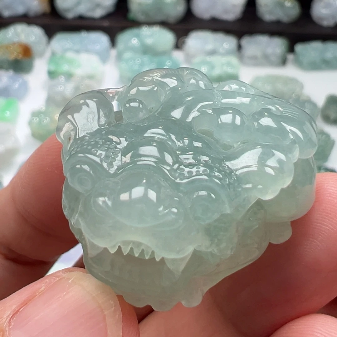 颈饰未镶嵌翡翠貔貅