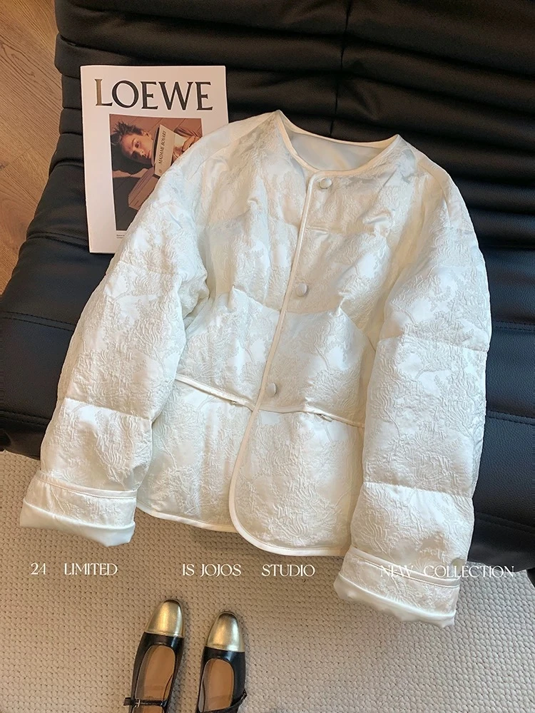新中式白色浮雕提花盘扣国风棉服女款冬季洋气高级感加厚保暖外套