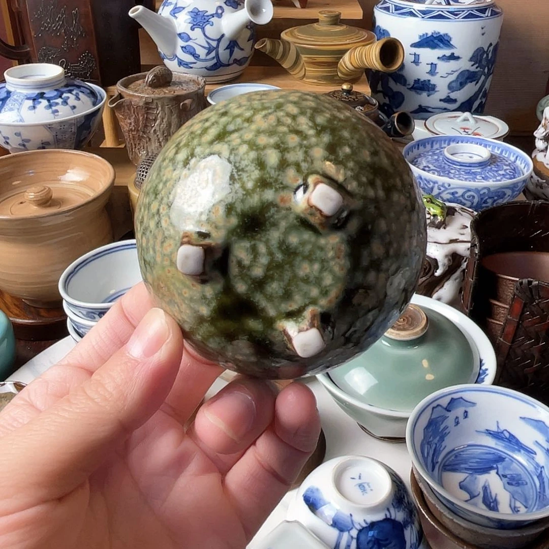 王*森一个三足杯子好看的哦