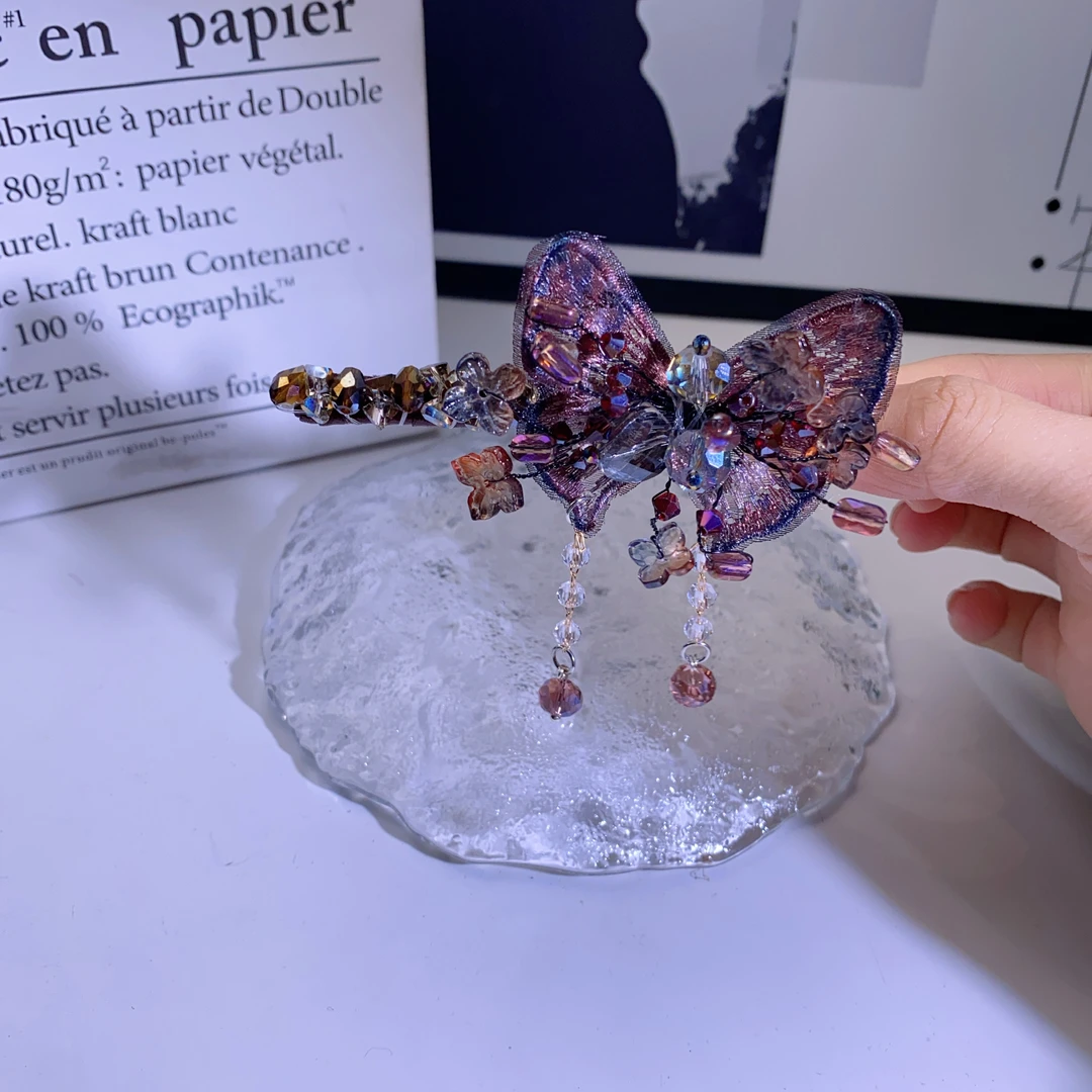 A8652编号紫莹轻奢发饰《鸭夹》