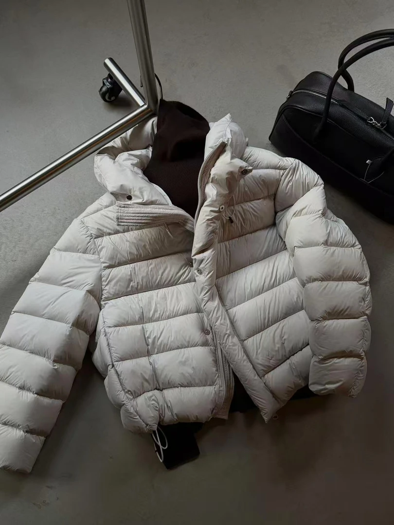 THE ZCANAL.肯豆排骨甩帽羽绒服