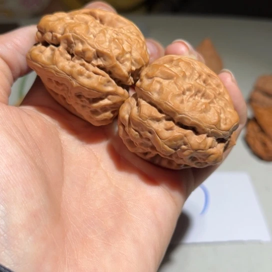 文玩核桃吊坠蛤蟆头