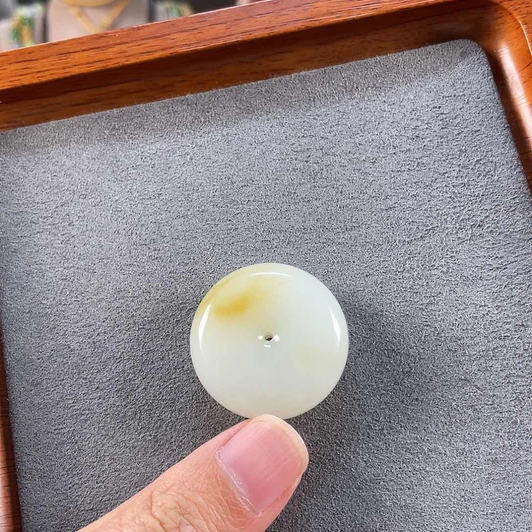 和田玉未镶嵌吊坠(不含链)