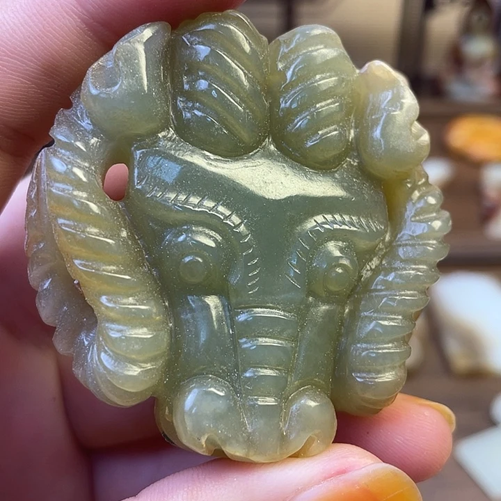 未镶嵌和田玉(糖玉)挂件