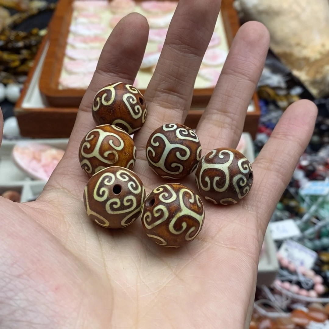 玛瑙/玉髓未镶嵌珠宝半成品两个20mm回纹天珠圆珠款