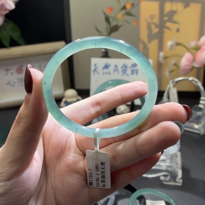 翡翠未镶嵌手镯半山水53