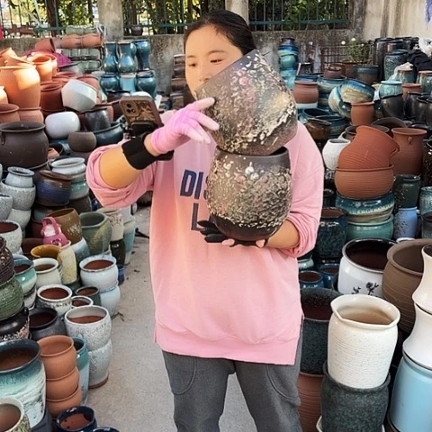 口16高20两个盆子。