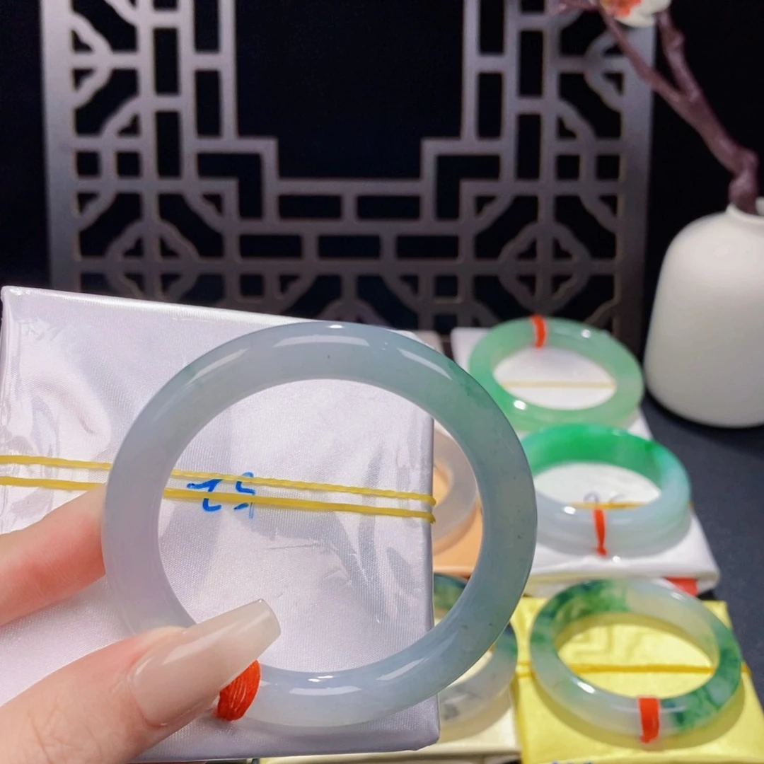 翡翠手镯未镶嵌6号