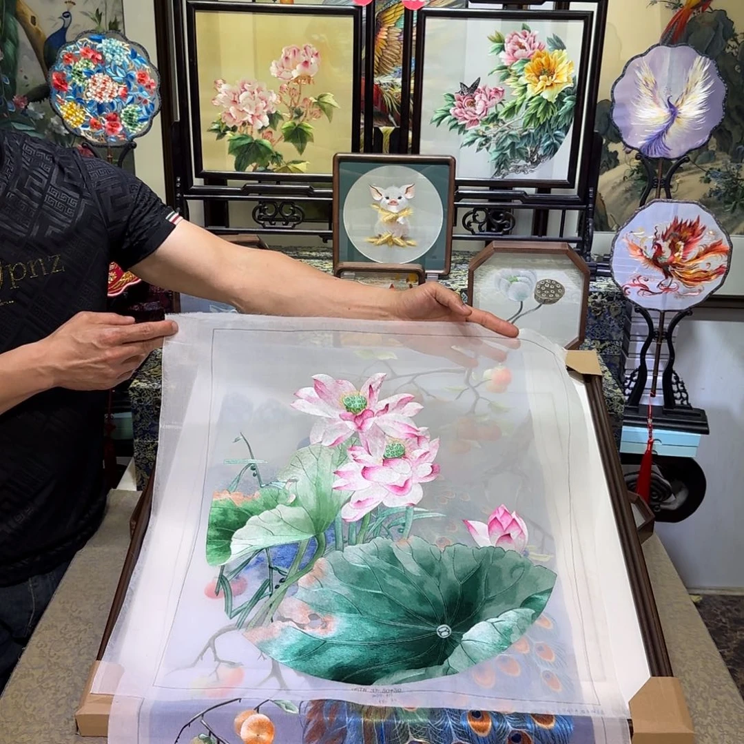 刺绣刺绣工艺精湛