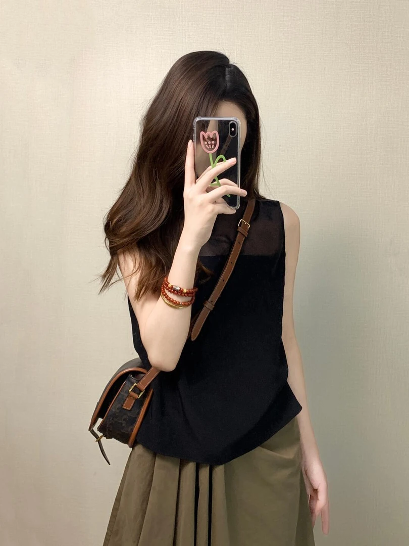 夏季新款洋气衣服女黑色温柔气质无袖背心设计感高腰显瘦短裙套装