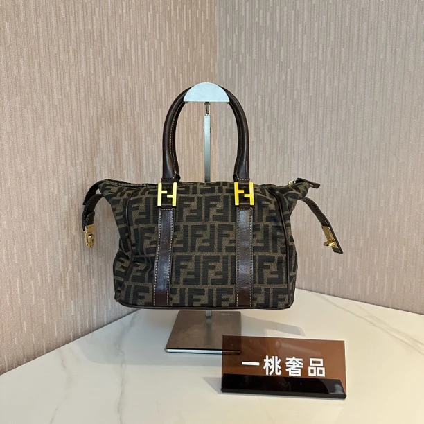 95新 FENDI/芬迪 一桃/芬迪 老花饭盒手提包