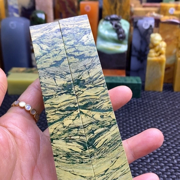 云南石楚*云南石印章石