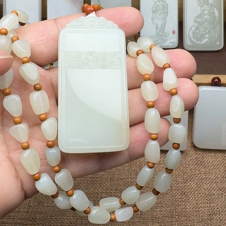 和田玉未镶嵌颈饰