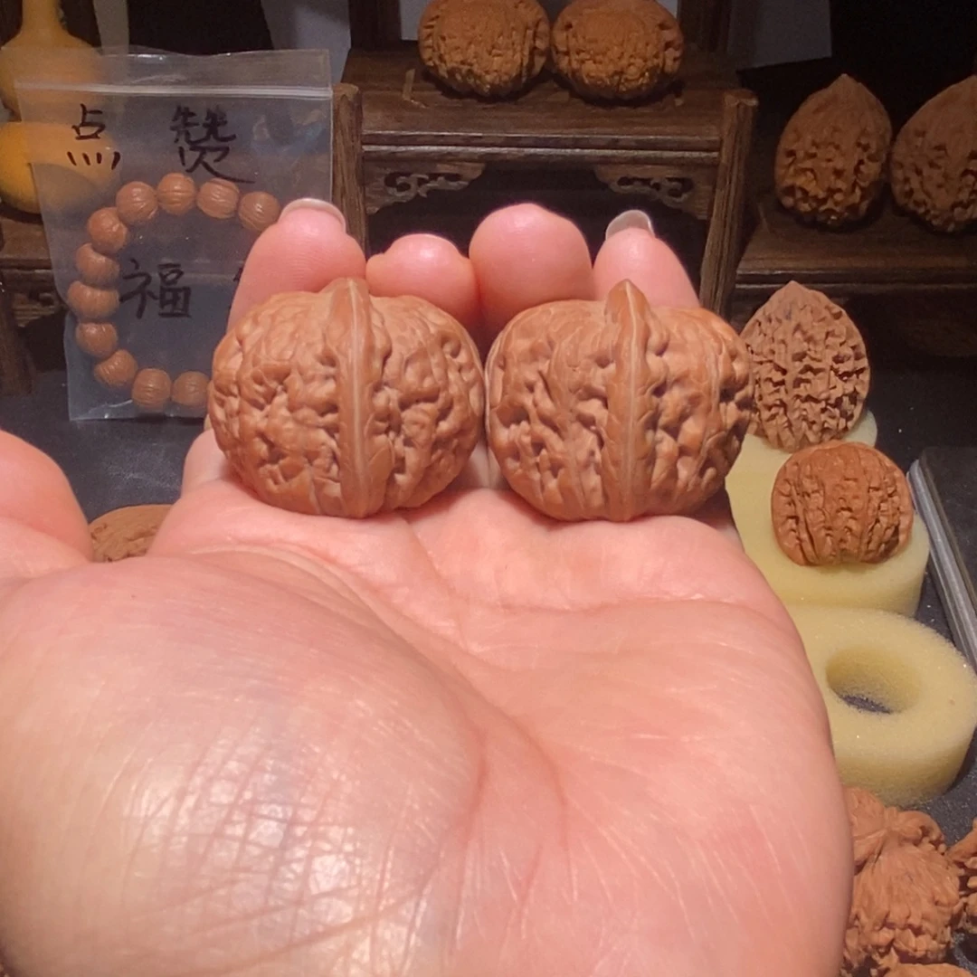 文玩核桃吊坠平谷元宝35